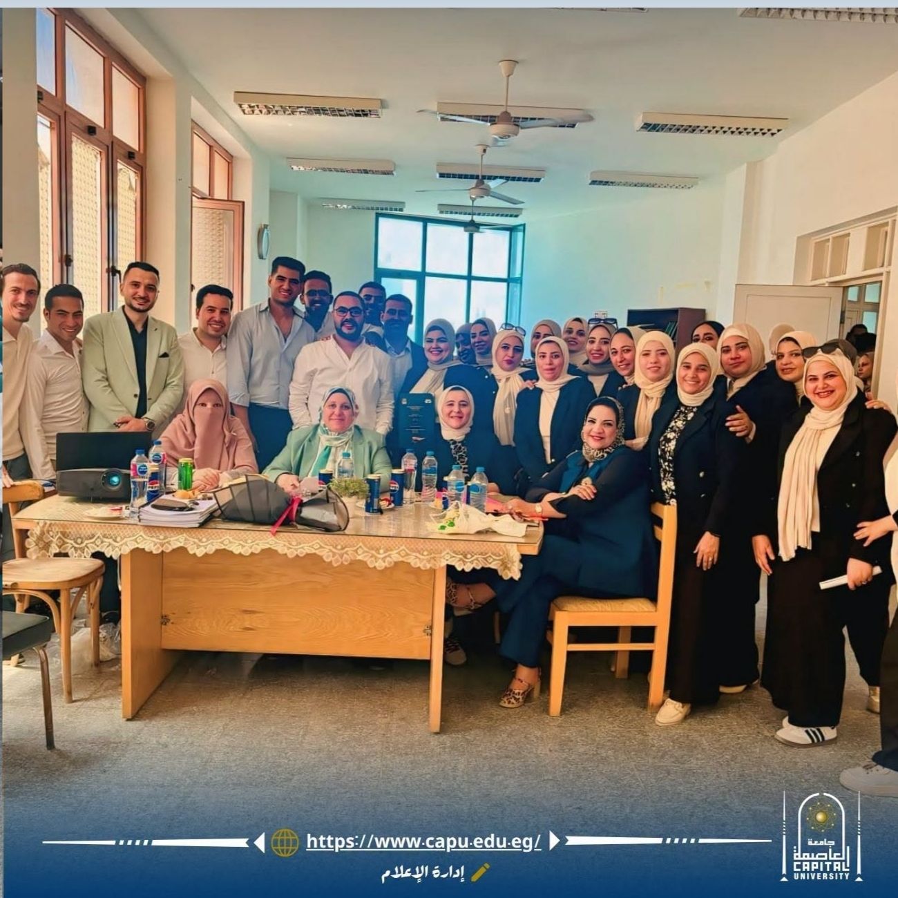 التنمر الإلكتروني والبصمة الكربونية والتغذية.. قضايا معاصرة في مشروعات تخرج طلاب تمريض جامعة العاصمة